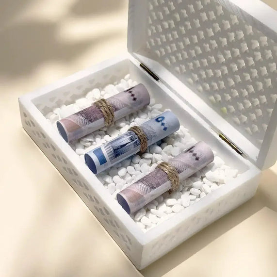 Cash Arrangement With White Marble Box Small - Beige - Maska / Gifting Redefined