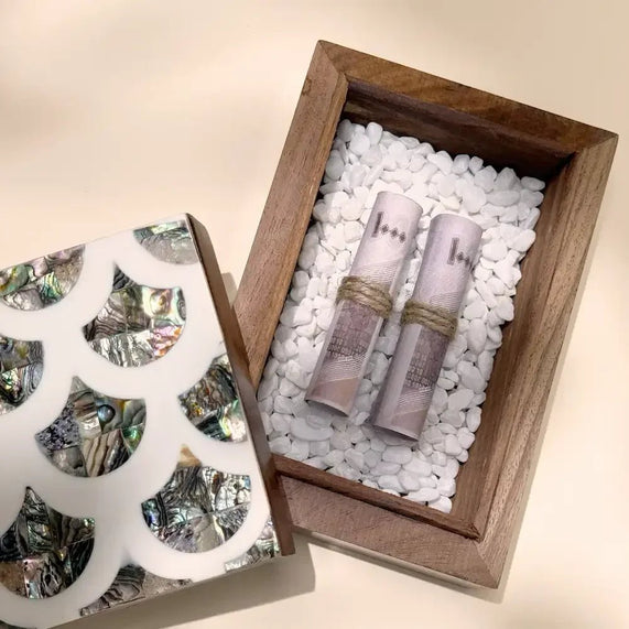 Cash Arrangement With Rosewood Small Off white Fabric - Maska / Gifting Redefined