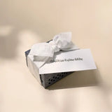 Cash  Arrangement With Carved Stone Violet Box mini Off white