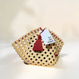 حقيبة صغيرة من الراتان 