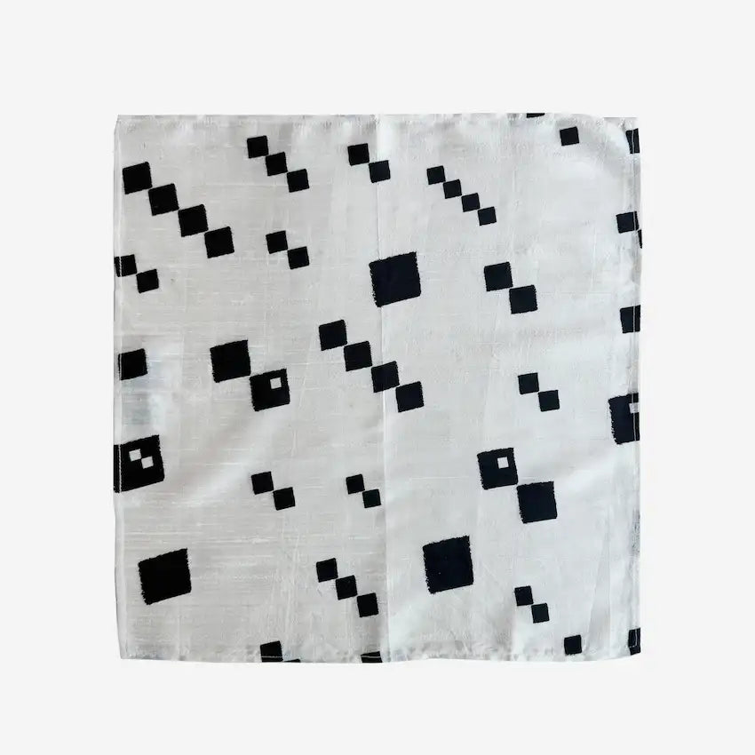 Fabric Wrap Diagonal Dots Black - Maska / Gifting Redefined