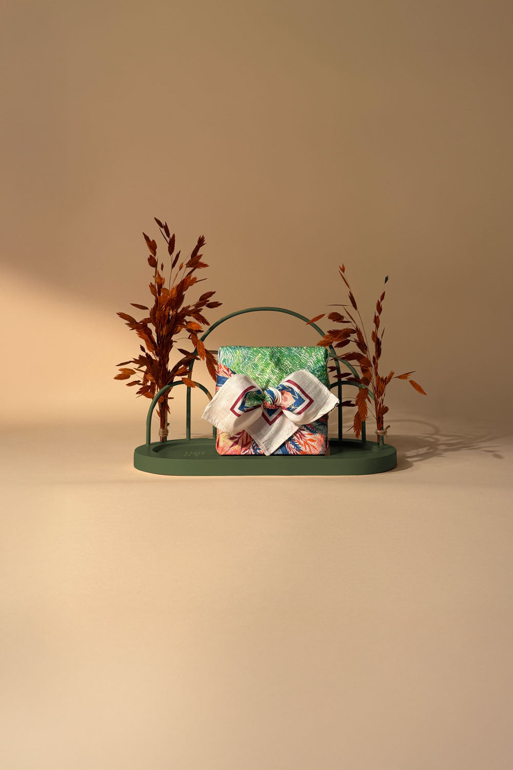 Iwan Gift Stand – Small (Small Wrap)