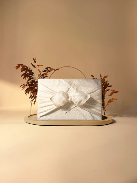 Iwan Gift Stand – Large (Grande Wrap) – Nude
