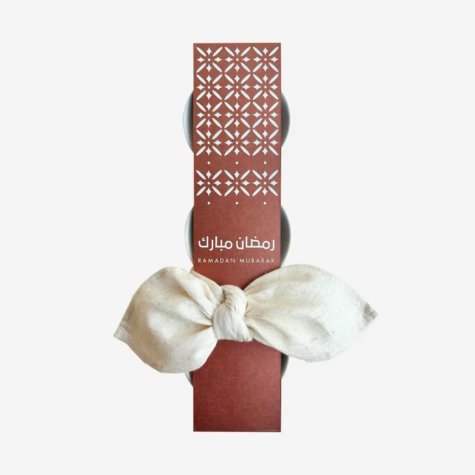 Ramadan Mubarak gahwa cup set box with calico bow, front view